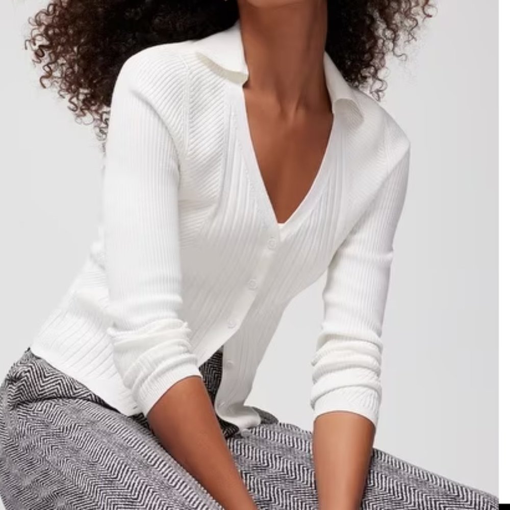 NWT WHITE HOUSE BLACK MARKET COLLARED RIB CARDIGAN TOP S ecru